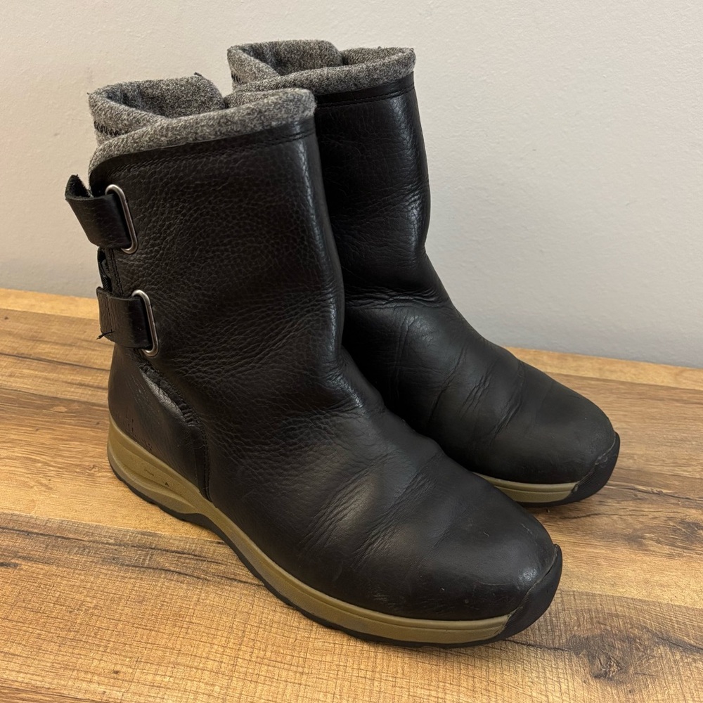 Woolrich Black Leather Winter Boots With Gray Wool Cuff